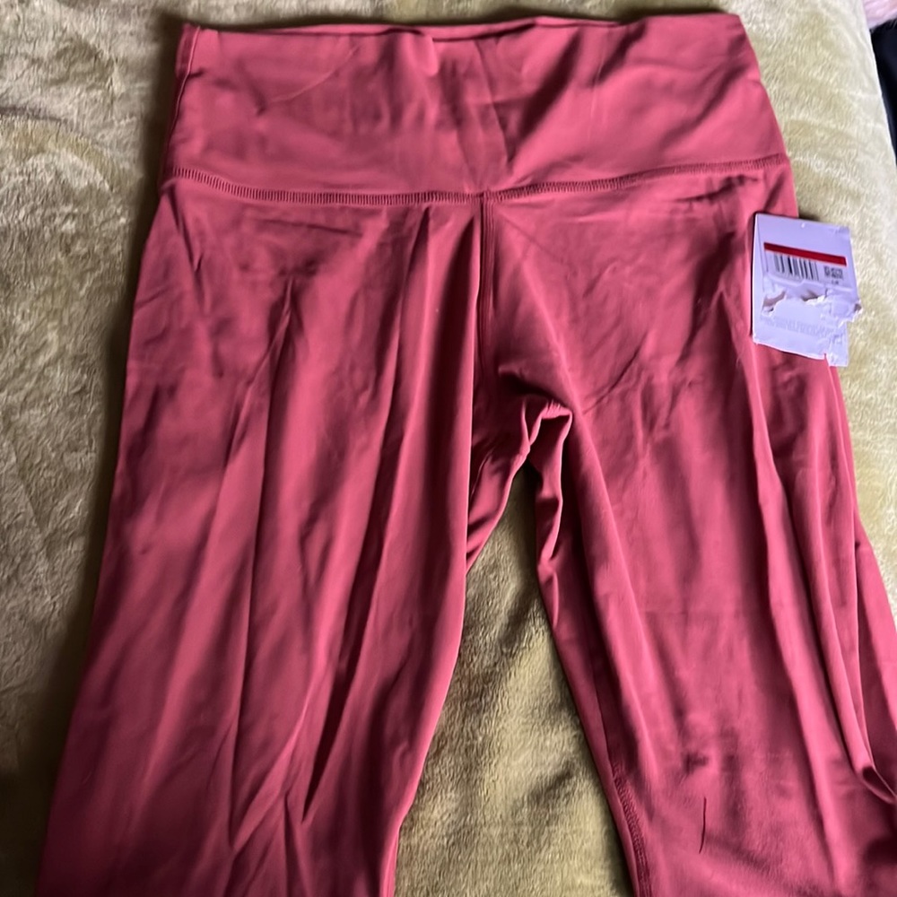 New Nike yoga luxe pants